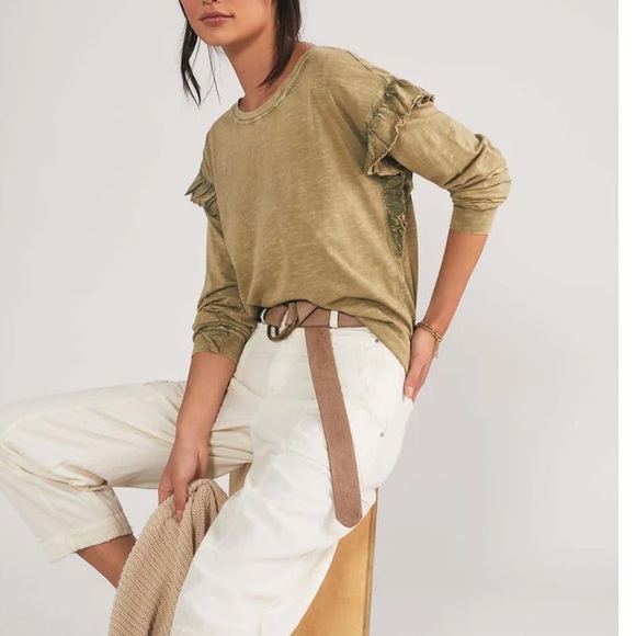 PILCRO BY ANTHROPOLOGIE Ruffle Open Back Long Sleeve Tee - Moss - Picture 2 of 9